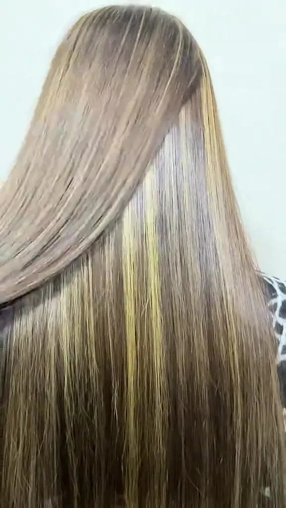 Hair colouring video at Glow Beauty Salon Kasur